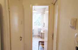 De vanzare apartament 3 camere, 51 mp, etaj intermediar, zona Colina