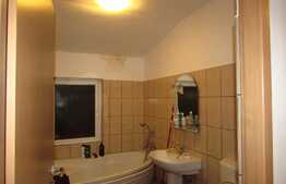 De inchiriat 2 camere, 56 mp! Loc de parcare! Zona strazii Eroilor!