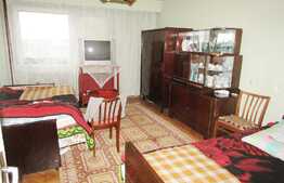 Apartament 3 camere, 73,8 mp, decomandat, garaj, boxa subsol, zona Petrom