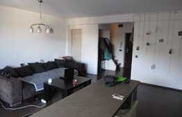 Apartament 4 camere, 114 mp, decomandat, garaj, parcare, zona strazii Campului