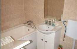 Garsoniera de inchiriat, 28 mp, zona Complexului Nora 