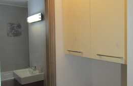 De vanzare apartament 3 camere, 65 mp, boxa la subsol, zona Complex Diana