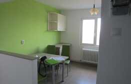 De vanzare apartament 3 camere, 65 mp, boxa la subsol, zona Complex Diana