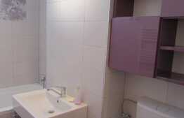 De vanzare apartament 3 camere, 65 mp, boxa la subsol, zona Complex Diana