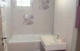 De vanzare apartament 3 camere, 65 mp, boxa la subsol, zona Complex Diana