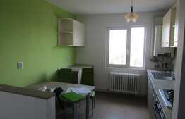 De vanzare apartament 3 camere, 65 mp, boxa la subsol, zona Complex Diana