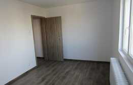 De vanzare apartament 3 camere, 65 mp, boxa la subsol, zona Complex Diana