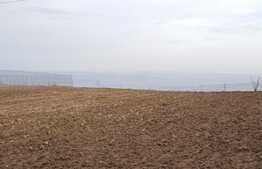 Casa individuala cu 2 camere, 50 mp, teren 1401 mp, zona linistita!