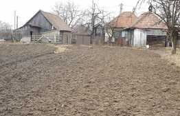 Casa individuala cu 2 camere, 50 mp, teren 1401 mp, zona linistita!