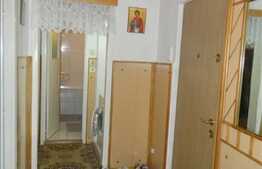 2 camere, decomandat, finisaje clasice, cu loc parcare si boxa, zona FSEGA