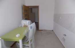 2 camere decomandate, 55 mp, totul nou, parcare, zona Grand Hotel Italia