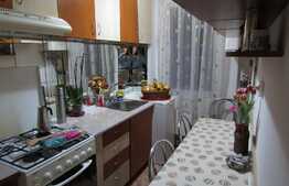 De vanzare apartament 3 camere, 47 mp, garaj, zona strazii Clabucet