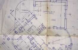 Imobil tip casa, 600 de mp plus curte de cca 400 de mp pentru parcari