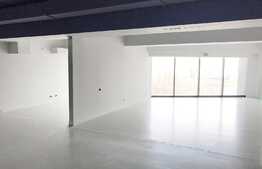 Spatiu polivalent de tip open space, format din 4 incaperi, 720 mp utili