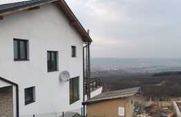 Casa individuala 230 mp, teren 650 mp, partial mobilata, zona linistita!