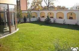 Casa cu pozitie unica, 576 mp utili, piscina interioara! Expozitie sudica!