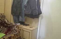 De vanzare garsoniera 41,5 mp, decomandata, boxa la subsol, zona Kaufland