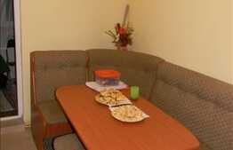 Apartament de vanzare cu 3 camere, decomandat, 64 mp, zona strazii Mehedinti