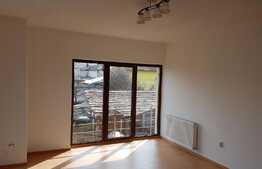 Casa duplex, 540 mp, 10 locuri parcare, zona Clujana