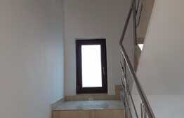 Casa duplex, 540 mp, 10 locuri parcare, zona Clujana