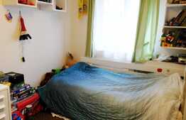 3 camere, 50 mp, etaj intermediar, parcare, zona strazii Calea Baciului