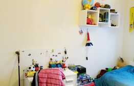 3 camere, 50 mp, etaj intermediar, parcare, zona strazii Calea Baciului