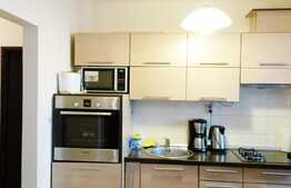 3 camere, 50 mp, etaj intermediar, parcare, zona strazii Calea Baciului