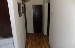 De vanzare apartament 3 camere, 65 mp, decomandat, zona Piata Flora