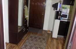 De vanzare apartament 3 camere, 65 mp, decomandat, zona Piata Flora