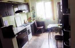 De vanzare apartament 3 camere, 65 mp, decomandat, zona Piata Flora