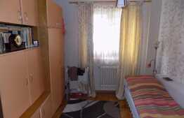 De vanzare apartament 3 camere, 65 mp, decomandat, zona Piata Flora