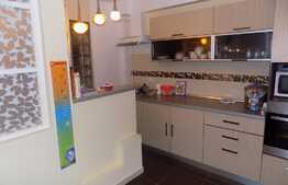 Apartament 3 camere, 106,4 mp, decomandat, garaj, boxa la subsol, zona Union