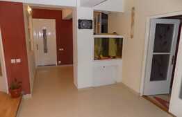 Apartament 3 camere, 106,4 mp, decomandat, garaj, boxa la subsol, zona Union