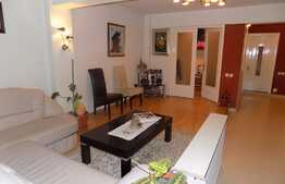 Apartament 3 camere, 106,4 mp, decomandat, garaj, boxa la subsol, zona Union