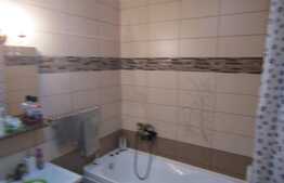 De vanzare apartament 3 camere, 57.60 mp! Mobilat si utilat! Zona strazii Florilor!