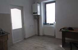 Garsoniera 35 mp, 2 parcari, nemobilata, zona Piata Mihai Viteazu