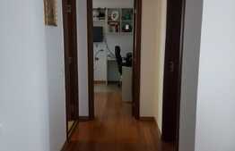 3 camere, 80 mp! Totul nou si personalizat! Zona strazii Stejarului!