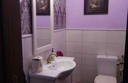 3 camere, 80 mp! Totul nou si personalizat! Zona strazii Stejarului!