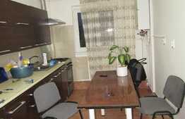 Apartament 3 camere, 65 mp, decomandat, zona strazii Aurel Vlaicu