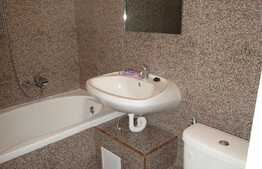 Apartament 3 camere, 65 mp, decomandat, zona strazii Aurel Vlaicu