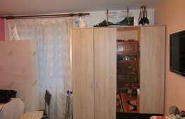 De vanzare apartament 2 camere, 35 mp, etaj intermediar, zona Piata Hermes