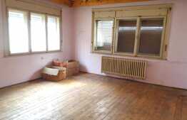 Casa individuala, 230 mp utili, 400 mp teren, zona linistita!