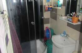 Apartament 3 camere, 53 mp, decomandat, zona strazii Grigore Alexandrescu