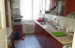 Apartament 3 camere, decomandat, 63 mp, etaj intermediar, zona Hermes