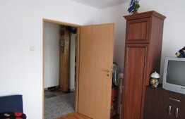 Apartament 4 camere, 90 mp, decomandat, etaj intermediar, zona Billa