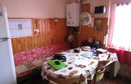 Apartament 4 camere, 90 mp, decomandat, etaj intermediar, zona Billa