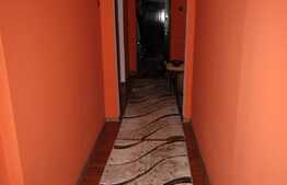 De vanzare apartament 3 camere, 67 mp, decomandat, zona Profi