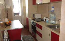 De vanzare apartament 3 camere, 67 mp, decomandat, zona Profi