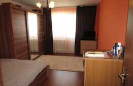 De vanzare apartament 3 camere, 67 mp, decomandat, zona Profi