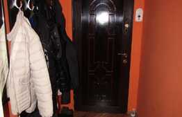 De vanzare apartament 3 camere, 67 mp, decomandat, zona Profi